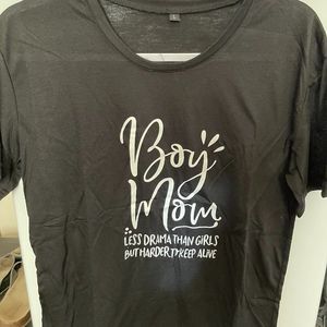 'Boy Mom' Tee shirt Large